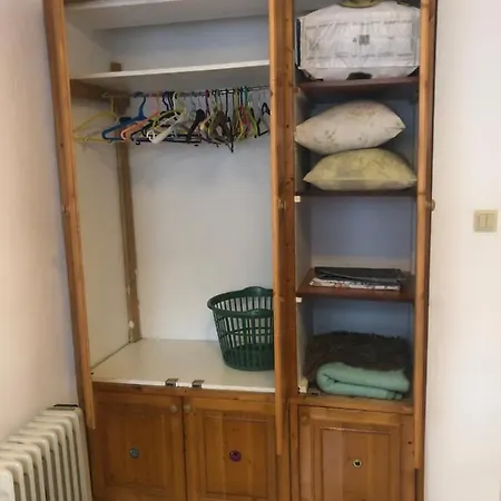 דירה гарсониера жорката וארנה