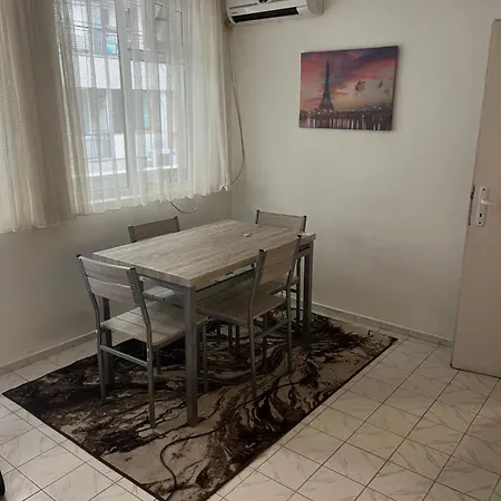 гарсониера жорката * וארנה